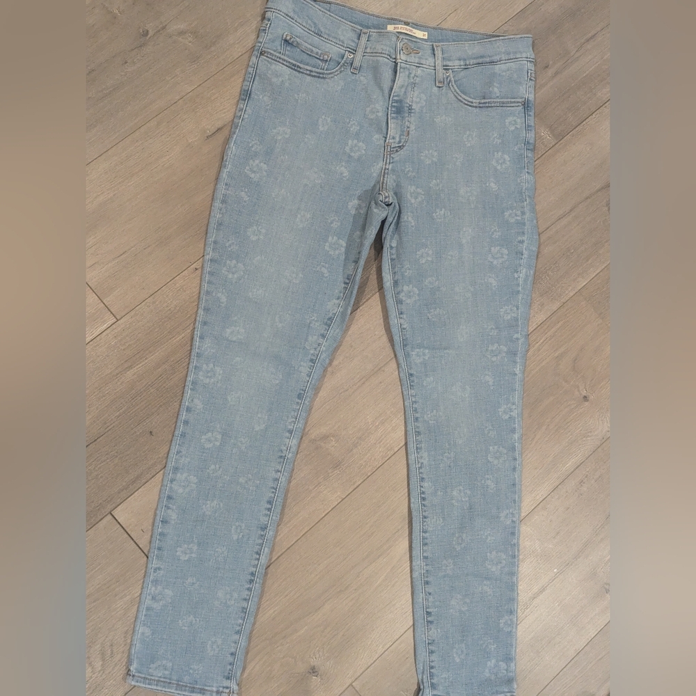 Levi 311 Shaping Skinny daisy print jeans